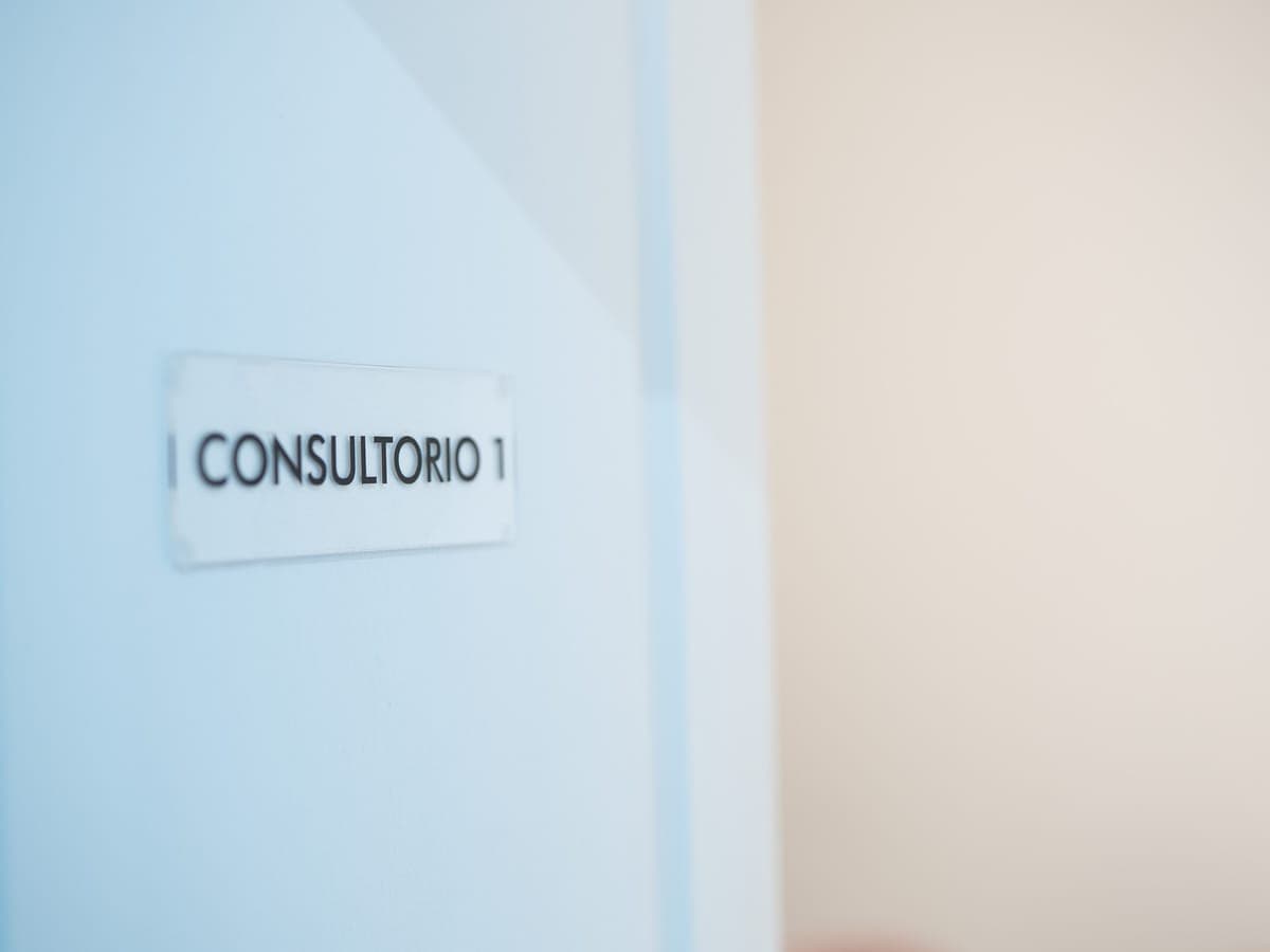 Puerta del Consultorio 1 de BioCrono